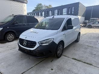škoda osobní automobily Mercedes Citan eCitan PRO 51 kWh  -NAVI-CAMERA-STOEL VERW 2024/1