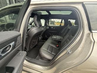 Volvo V-60 2.0 D4 Inscription-PANO-AUTOMAAT-LEDER-CAMERA-NAVI picture 31
