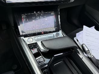 Audi E-tron 55 QUATRO Advanced 95 kWh -LEDER-NAVI-360 CAMERA-PANO picture 20