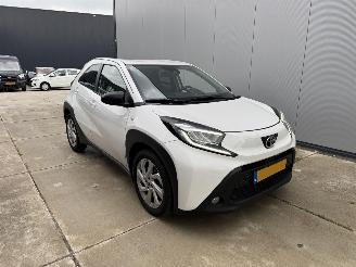 Toyota Aygo X -1.0 VVT-i MT First -CAMERA-AIRCO picture 2