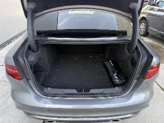 Jaguar XE 2.0 P250 R-Dynamic Black -AUTOMAAT-PDC-LEDER-CAMERA-NAVI picture 10