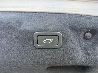 Jaguar XE 2.0 250 R -Dynamic Black-AUTOMAAT-NAVI-LEDER-PDC-CAMERA picture 11