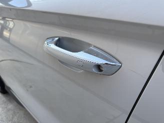 BYD Seal U 1.5 DM-i FWD PHEV Boost PANO - 360 CAMERA - KEYLESS - HUD picture 17