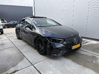 Mercedes EQE 300 AMG Line 89 kWh 245 PK -PANO-LEDER-CAMERA-NAVI picture 2