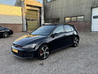 Schadeauto Volkswagen Golf 2.0 TSI GTI Dsg Pano 2014/8