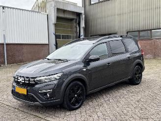 damaged passenger cars Dacia Jogger 1.0 Tce Extreme 7Persoons Geen Schade 2022/8