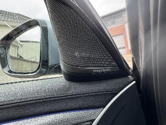 BMW 5-serie 530e iPerformance High Executive M-Pakket Harman Kardon 360Camera Head-Up Geen Schade! picture 12