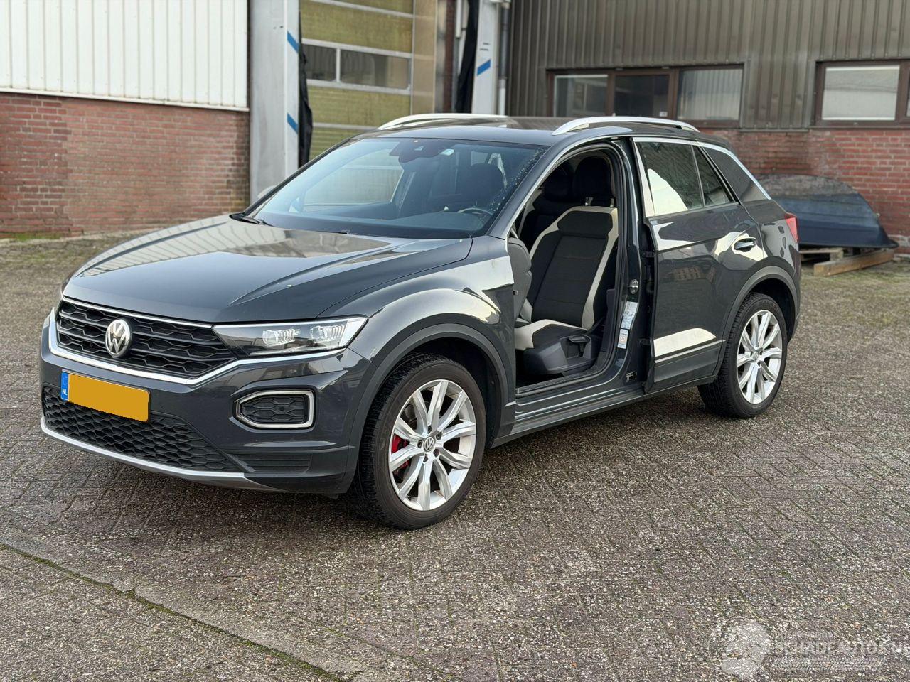Volkswagen T-Roc 2.0 TDi 4Motion DSG Sport Pano Beats Virtual Cockpit