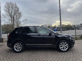 Volkswagen Tiguan 1.4 TSI DSG Pano Highline Virtual Cockpit DynAudio NAP Nederlandse Auto picture 6