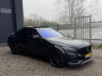 Schadeauto Mercedes C-klasse 350e Hyrbid AMG Pakket Pano Burnmester NAP Nederlandse Auto 2015/10