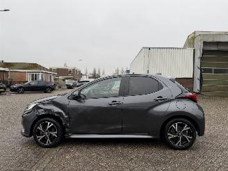 Toyota Yaris 1.5 Hybrid 115 Bussines Plus picture 3