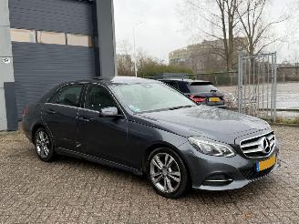 Mercedes E-klasse 200 Ambition Avantgarde Schuifdak picture 3