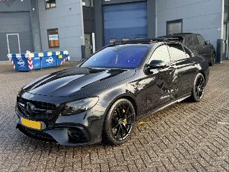 uszkodzony samochody osobowe Mercedes E-klasse E63S 4Matic 612Pk Premium Plus Pano Burnmester 360Camera Head-Up 2017/10