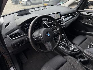 BMW 2-serie 218i 7Persoons Automaat Executive Edition NAP Nederlandse Auto picture 7