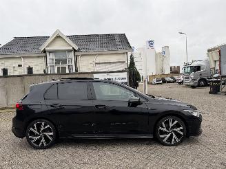 Volkswagen Golf 1.5 eTSI DSG R-Line Pano Harman Kardon picture 3