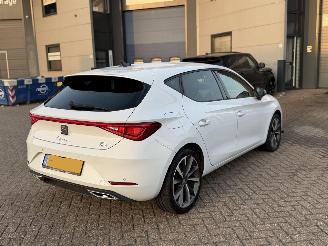 krockskadad bil auto Seat Leon 1.4 TSI E-Hybrid PHEV Fr Bussines Intense 2021/2