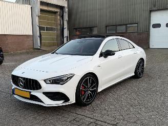 uszkodzony samochody osobowe Mercedes Cla-klasse CLA 35 AMG 4Matic 306Pk Pano Sfeerverlichting 2020/3