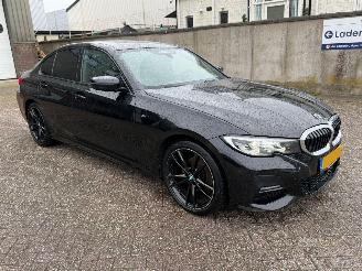 damaged passenger cars BMW 3-serie 320i Xdrive High Executive M-Pakket 2020/9