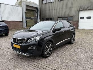 uszkodzony samochody osobowe Peugeot 3008 1.6 BlueHdi Automaat Geen Schade Allure 2017/2