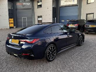 Vaurioauto  passenger cars BMW 4-serie M440i Xdrive 374Pk NAP Nederlandse Auto Kuipstoelen Schuifdak Harman Kardon 2022/2