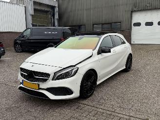 damaged passenger cars Mercedes A-klasse 180 AMG Pakket Pano Nap Nederlandse Auto Harman Kardon 2018/8