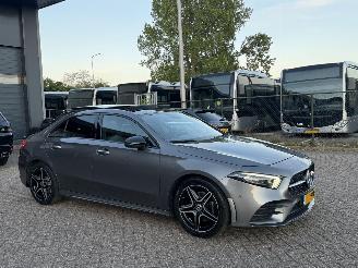 Avarii autoturisme Mercedes A-klasse 200 AMG Pakket Pano NAP Nederlandse Auto Sfeerverlichting 2020/10