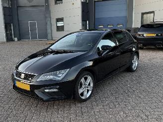 Damaged car Seat Leon 1.6 TDI DSG FR Virtual Cockpit 2019/4
