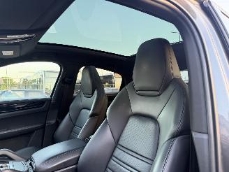 Porsche Cayenne 3.0 E-Hybrid NAP Nederlandse Auto Glasdak Bose 360Camera picture 10