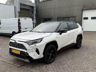 krockskadad bil auto Toyota Rav-4 2.5 Hybrid AWD Bi-Tone 2019/11