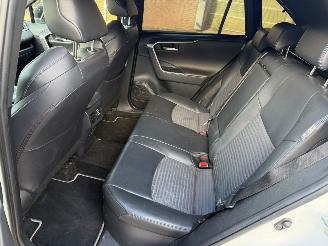 Toyota Rav-4 2.5 Hybrid AWD Bi-Tone picture 16