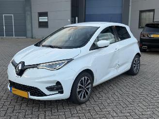 uszkodzony samochody osobowe Renault Zoé R135 Intens 52 KWh Bose NAP Nederlandse Auto! 2020/4