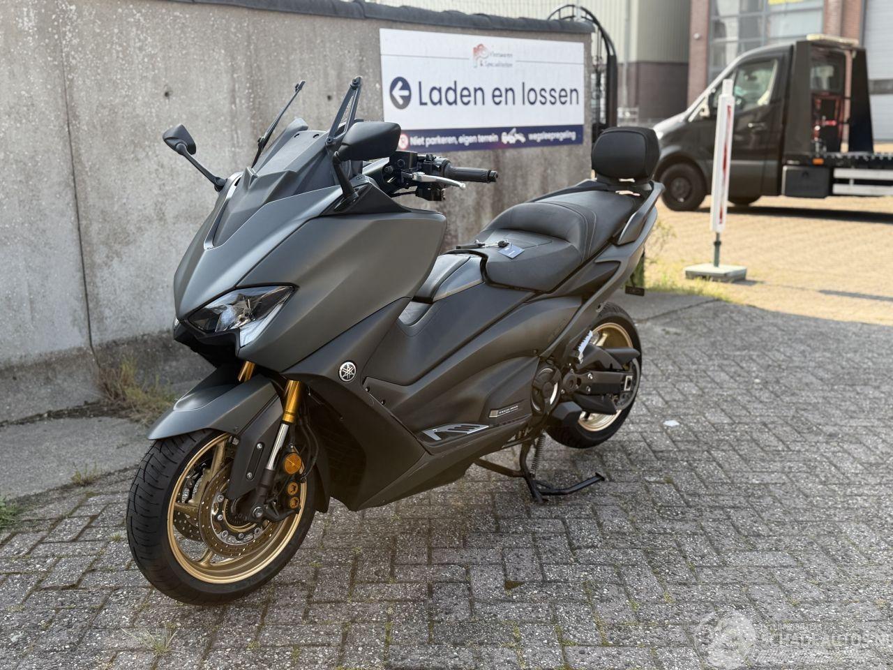 Yamaha  TMAX 560 Tech Max ABS Orgineel Nederlands