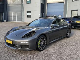 Schadeauto Porsche Panamera 3.0 S E-HYBRID NAP Orgineel Nederlandse Auto! Softclose 360Camera Bose 2015/12