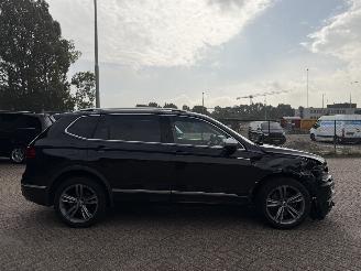 Volkswagen Tiguan 2.0 TDI 4Motion 239Pk Allspace Automaat R-Line picture 7
