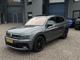 krockskadad bil auto Volkswagen Tiguan Allspace 1.5 TSI 7Persoons R-Line Pano DynAudio NAP Nederlandse Auto 2021/3