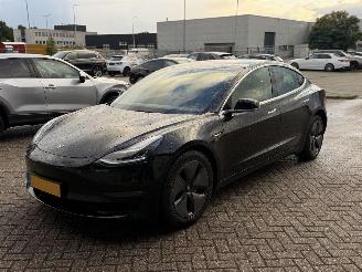 uszkodzony samochody osobowe Tesla Model S Long Range AWD 75Kwh 2019/3