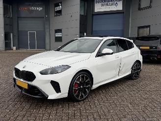Avarii autoturisme BMW 1-serie 120i M-Pakket NAP Nederlandse Auto! Pano Head-Up 360Camera 2025/11