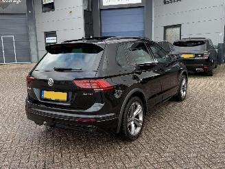 Volkswagen Tiguan 2.0 TDI Automaat Pano R-Line picture 4