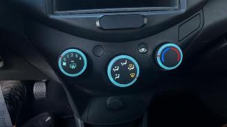 Chevrolet Spark Spark (M300), Hatchback, 2010 1.0 16V picture 14