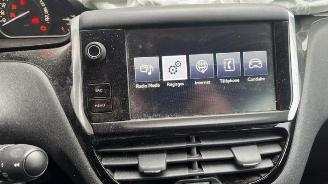 Peugeot 208 208 I (CA/CC/CK/CL), Hatchback, 2012 / 2019 1.2 Vti 12V PureTech 82 picture 12