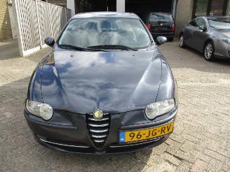 Alfa Romeo 147 1.9 JTD DISTINCTIVE CLIMA picture 3