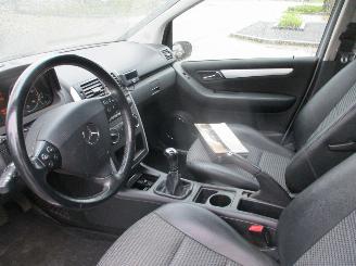 Mercedes A-klasse 200 CDI AVANTGARDE picture 13