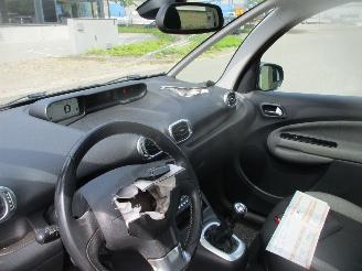 Citroën C3 picasso 1.4 VTI  EXCLUSIVE CLIMA PANO picture 18
