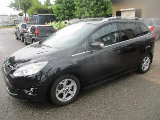 damaged passenger cars Ford Grand C-Max 1.6 I TITANIUM CLIMA 2015/4