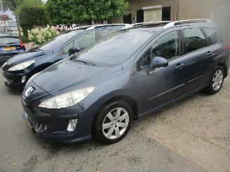 Peugeot 308 2X SW 1.6 I picture 2
