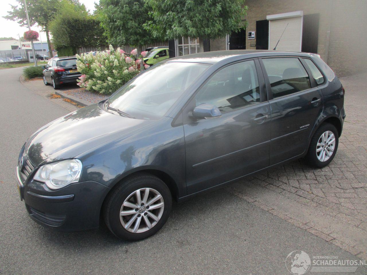 Volkswagen Polo 1.2 TRENDLINE 5 DEURS AIRCO