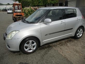 krockskadad bil auto Suzuki Swift 1.3 SHOGUN AIRCO 2007/5