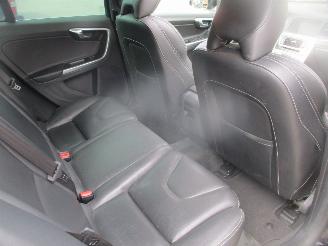 Volvo V-60 2.4 D6 AWD PLUG-IN HYBRID R-DESIGN picture 13