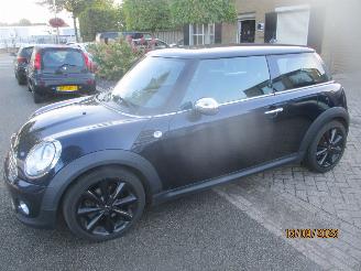 krockskadad bil auto Mini One 1.6 ONE PEPPER CLIMA 2013/10