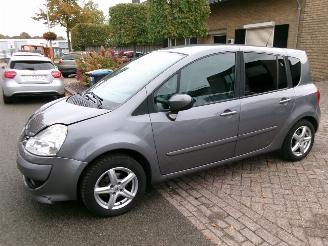 Schadeauto Renault Grand-modus 1.6-16V AUTOMAAT EXPRESSION CLIMA LEDER 2008/11